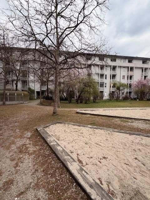 Prenájom bytu 1-izbový 42 m², München, Bavorsko Prenájom bytu 1-izbový 42 m², München, Bavorsko