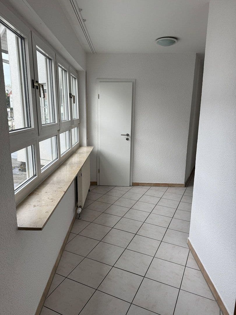 Prenájom bytu 3-izbový 84 m², Kirchardt, Bádensko-Wurttembersko Prenájom bytu 3-izbový 84 m², Kirchardt, Bádensko-Wurttembersko