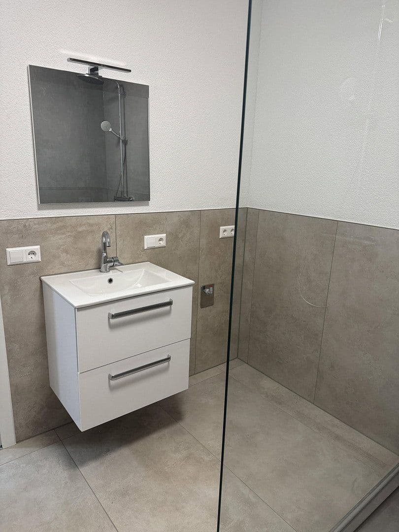 Prenájom bytu 3-izbový 75 m², Ittlingen, Bádensko-Wurttembersko Prenájom bytu 3-izbový 75 m², Ittlingen, Bádensko-Wurttembersko