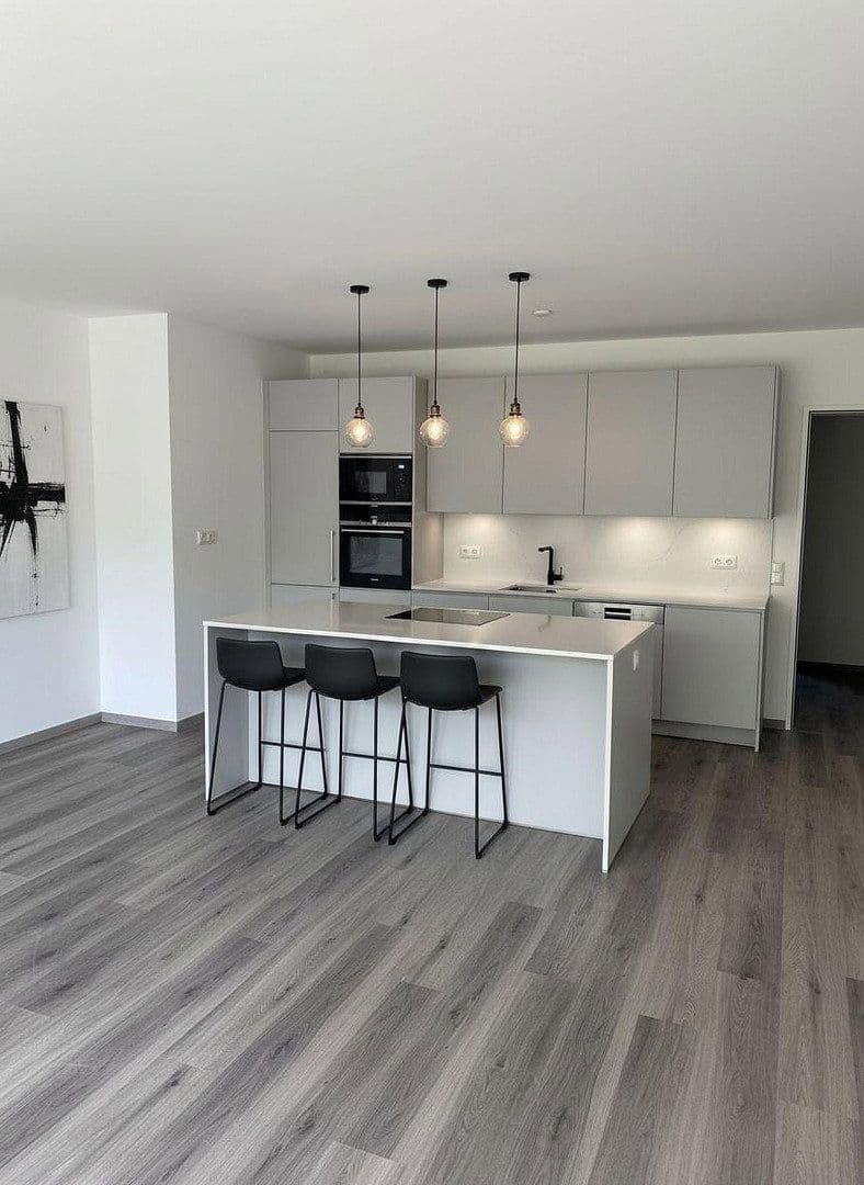 Prenájom bytu 2-izbový 75 m², Düsseldorf, Severné Porýnie - Westfálsko Prenájom bytu 2-izbový 75 m², Düsseldorf, Severné Porýnie - Westfálsko