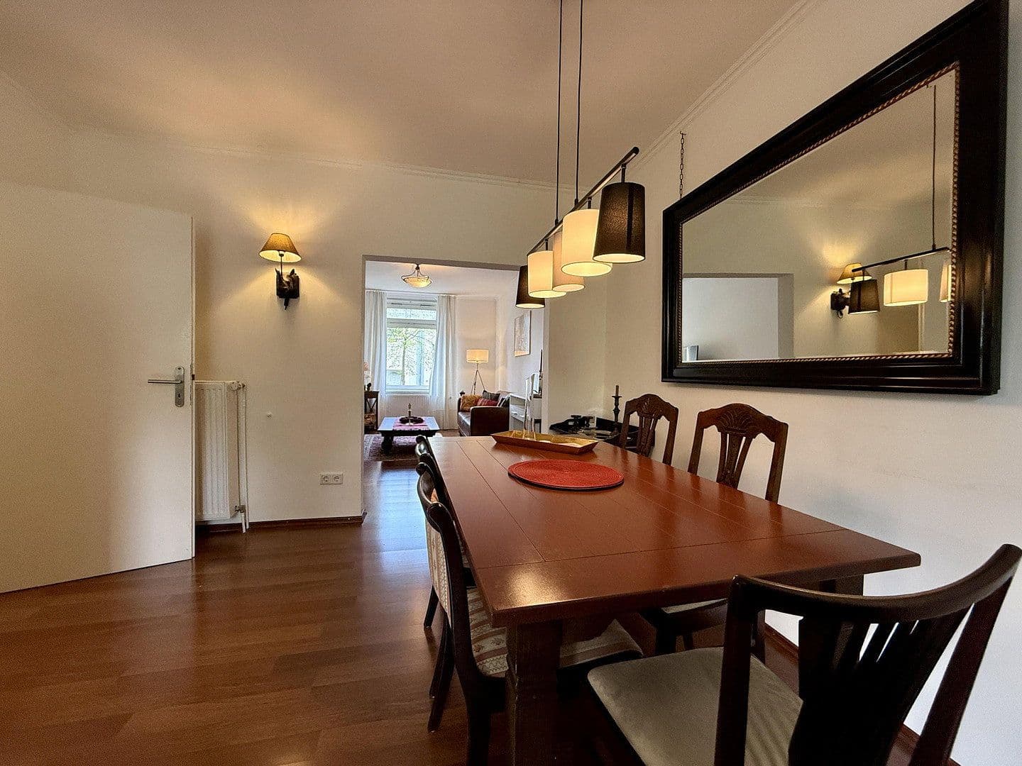 Prenájom bytu 2-izbový 60 m², Hainstraße 78, Wuppertal, Severné Porýnie - Westfálsko Prenájom bytu 2-izbový 60 m², Hainstraße 78, Wuppertal, Severné Porýnie - Westfálsko