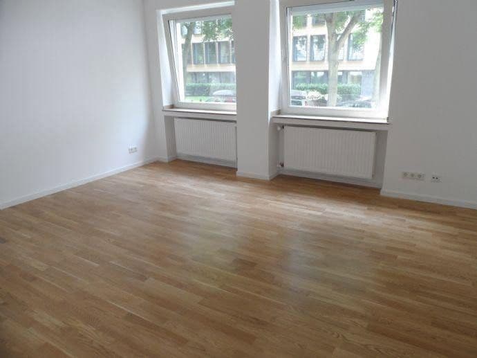 Prenájom bytu 2-izbový 53 m², Landhausstr., Stuttgart, Bádensko-Wurttembersko Prenájom bytu 2-izbový 53 m², Landhausstr., Stuttgart, Bádensko-Wurttembersko
