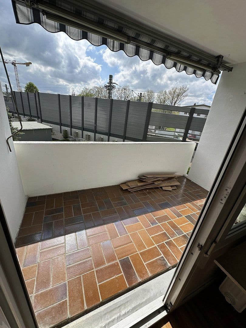 Prenájom bytu 3-izbový 80 m², Unterboihinger Straße 61, Oberboihingen, Bádensko-Wurttembersko Prenájom bytu 3-izbový 80 m², Unterboihinger Straße 61, Oberboihingen, Bádensko-Wurttembersko