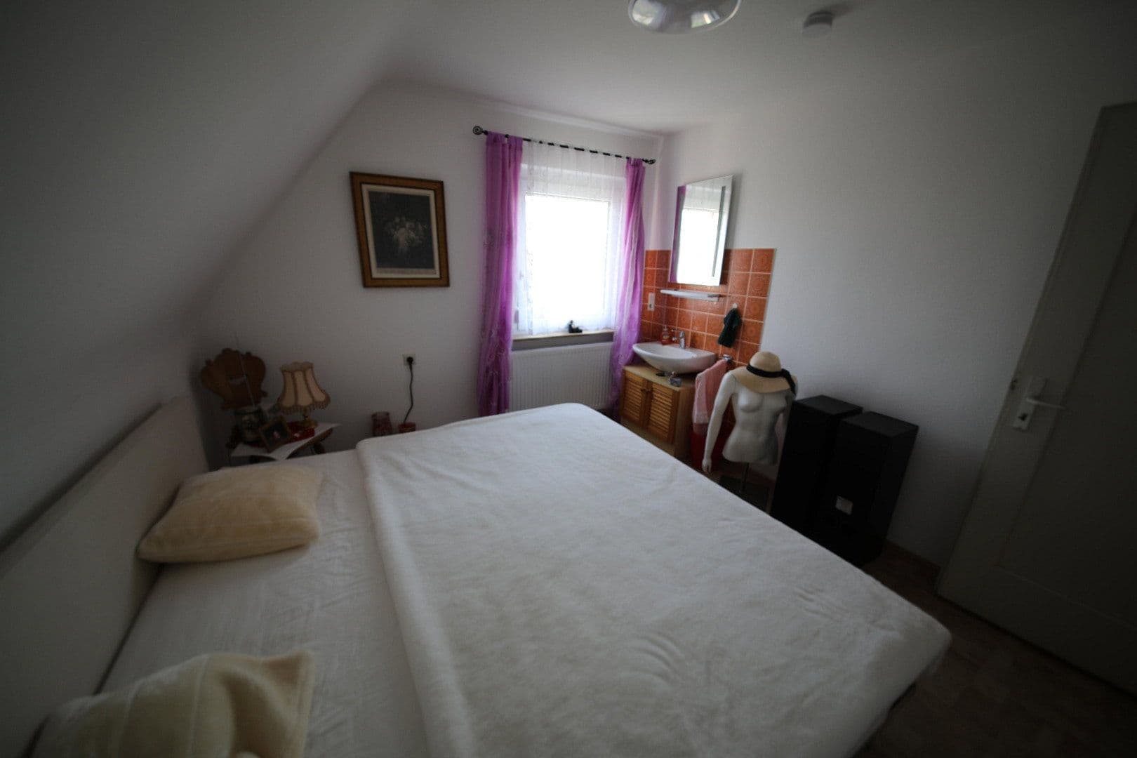 Predaj domu 200 m², pozemek 1.159 m², Ebersbach-Musbach, Bádensko-Wurttembersko Predaj domu 200 m², pozemek 1.159 m², Ebersbach-Musbach, Bádensko-Wurttembersko
