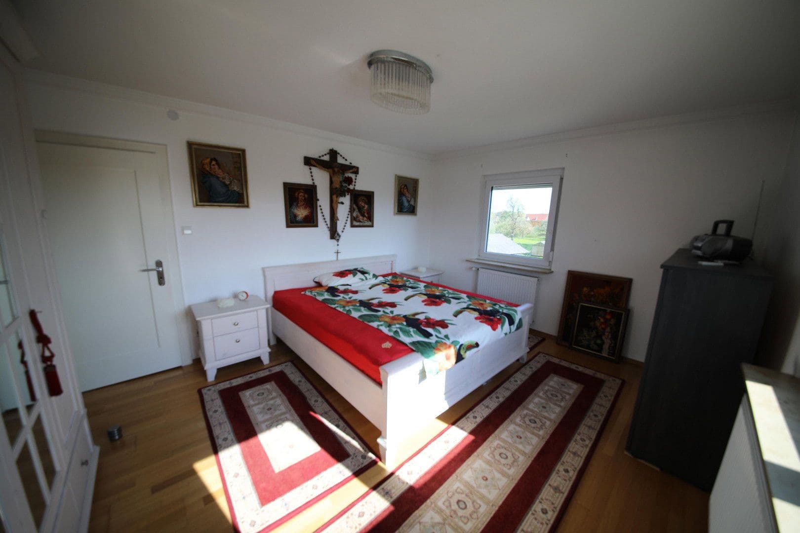 Predaj domu 200 m², pozemek 1.159 m², Ebersbach-Musbach, Bádensko-Wurttembersko Predaj domu 200 m², pozemek 1.159 m², Ebersbach-Musbach, Bádensko-Wurttembersko