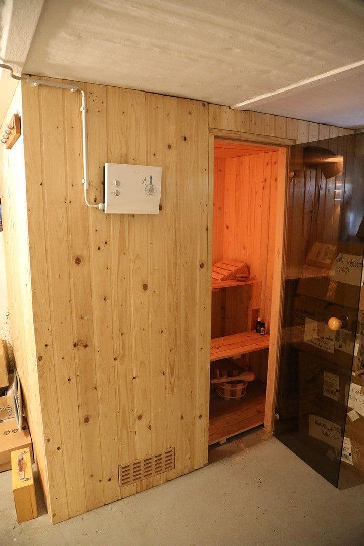 Predaj domu 200 m², pozemek 1.159 m², Ebersbach-Musbach, Bádensko-Wurttembersko Predaj domu 200 m², pozemek 1.159 m², Ebersbach-Musbach, Bádensko-Wurttembersko