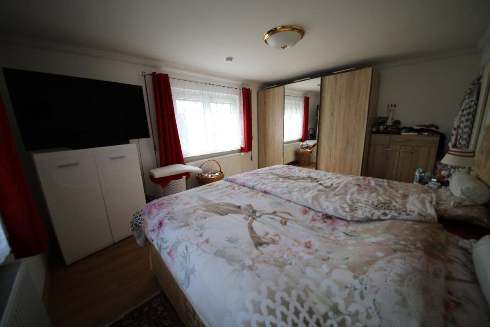 Predaj domu 200 m², pozemek 1.159 m², Ebersbach-Musbach, Bádensko-Wurttembersko Predaj domu 200 m², pozemek 1.159 m², Ebersbach-Musbach, Bádensko-Wurttembersko