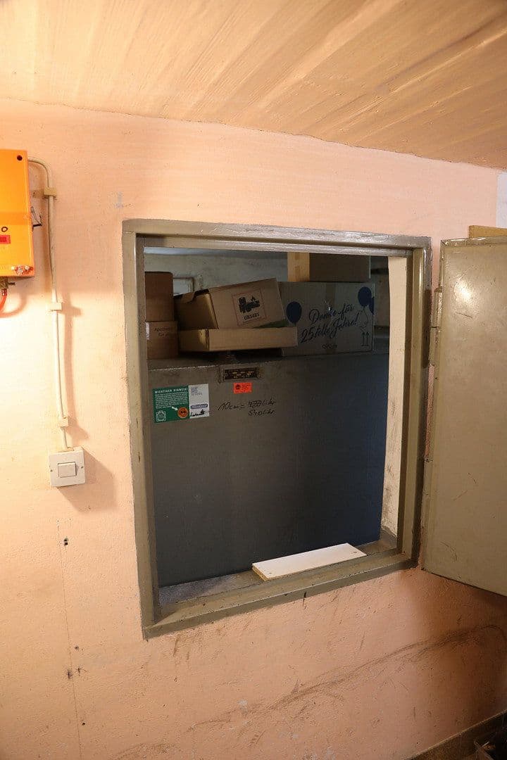 Predaj domu 200 m², pozemek 1.159 m², Ebersbach-Musbach, Bádensko-Wurttembersko Predaj domu 200 m², pozemek 1.159 m², Ebersbach-Musbach, Bádensko-Wurttembersko