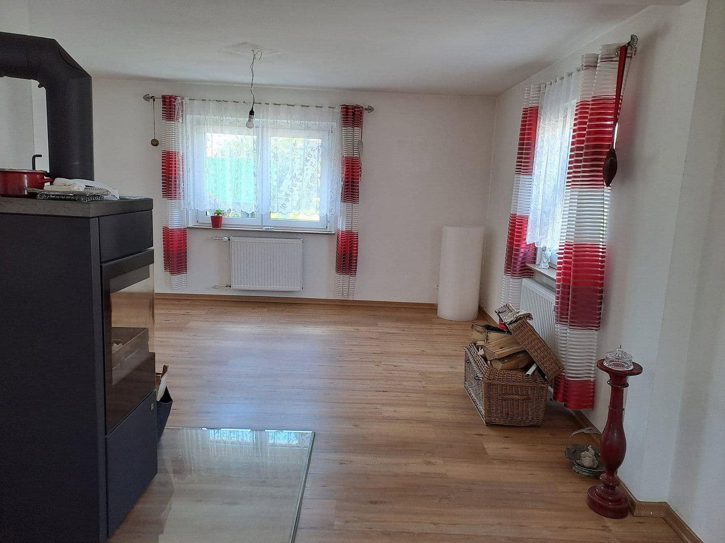 Predaj domu 200 m², pozemok 1.159 m², Ebersbach-Musbach, Bádensko-Wurttembersko Predaj domu 200 m², pozemok 1.159 m², Ebersbach-Musbach, Bádensko-Wurttembersko