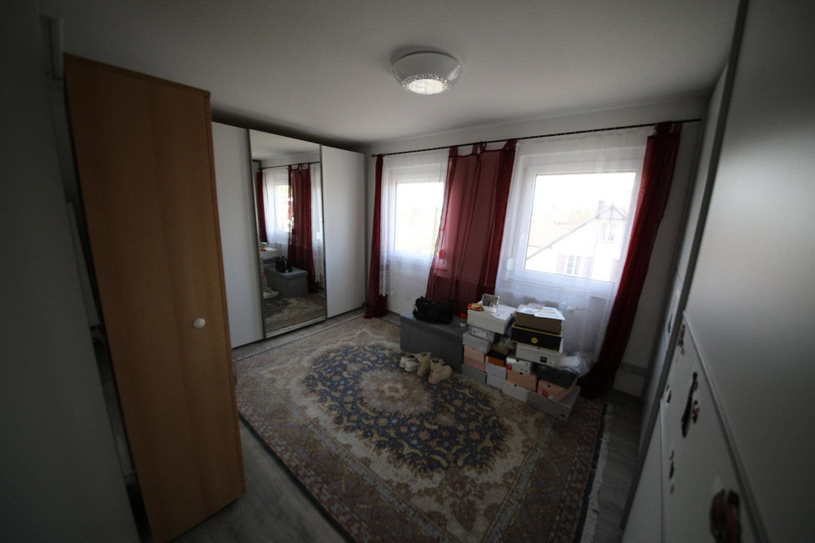 Predaj domu 200 m², pozemek 1.159 m², Ebersbach-Musbach, Bádensko-Wurttembersko Predaj domu 200 m², pozemek 1.159 m², Ebersbach-Musbach, Bádensko-Wurttembersko