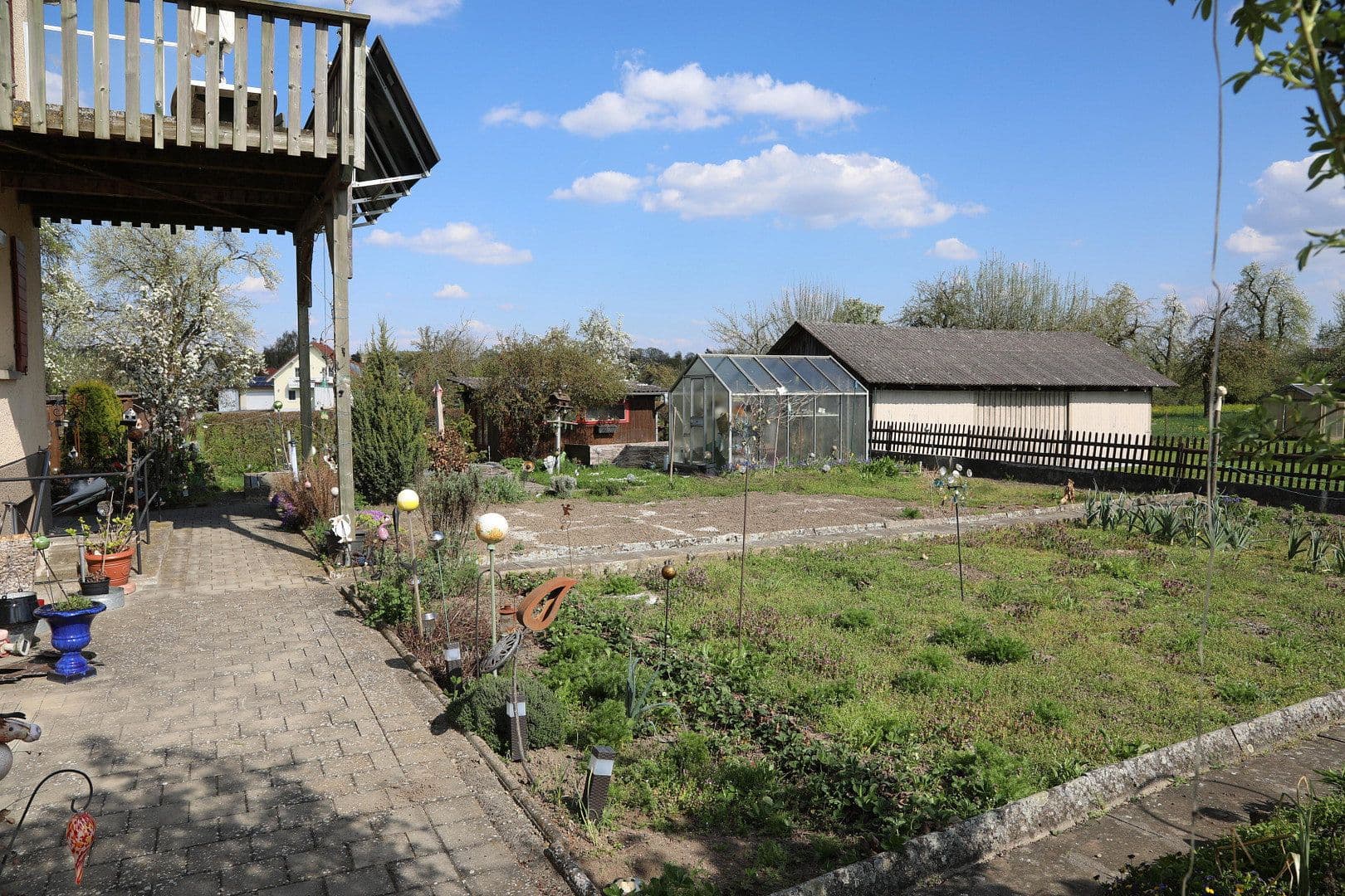 Predaj domu 200 m², pozemek 1.159 m², Ebersbach-Musbach, Bádensko-Wurttembersko Predaj domu 200 m², pozemek 1.159 m², Ebersbach-Musbach, Bádensko-Wurttembersko