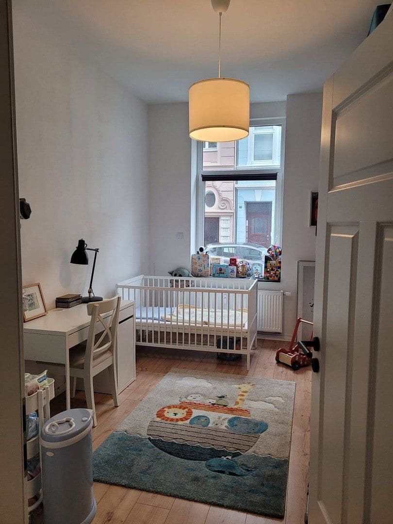 Prenájom bytu 2-izbový 93 m², Wilhelm-Strauß-Straße 88, Mönchengladbach, Severné Porýnie - Westfálsko Prenájom bytu 2-izbový 93 m², Wilhelm-Strauß-Straße 88, Mönchengladbach, Severné Porýnie - Westfálsko