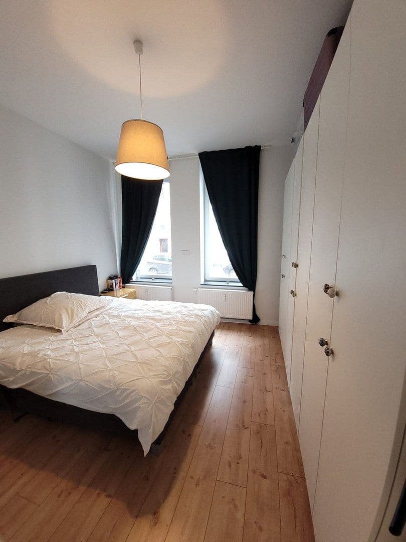 Prenájom bytu 2-izbový 93 m², Wilhelm-Strauß-Straße 88, Mönchengladbach, Severné Porýnie - Westfálsko Prenájom bytu 2-izbový 93 m², Wilhelm-Strauß-Straße 88, Mönchengladbach, Severné Porýnie - Westfálsko