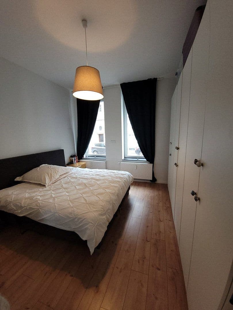 Prenájom bytu 2-izbový 93 m², Wilhelm-Strauß-Straße 88, Mönchengladbach, Severné Porýnie - Westfálsko Prenájom bytu 2-izbový 93 m², Wilhelm-Strauß-Straße 88, Mönchengladbach, Severné Porýnie - Westfálsko