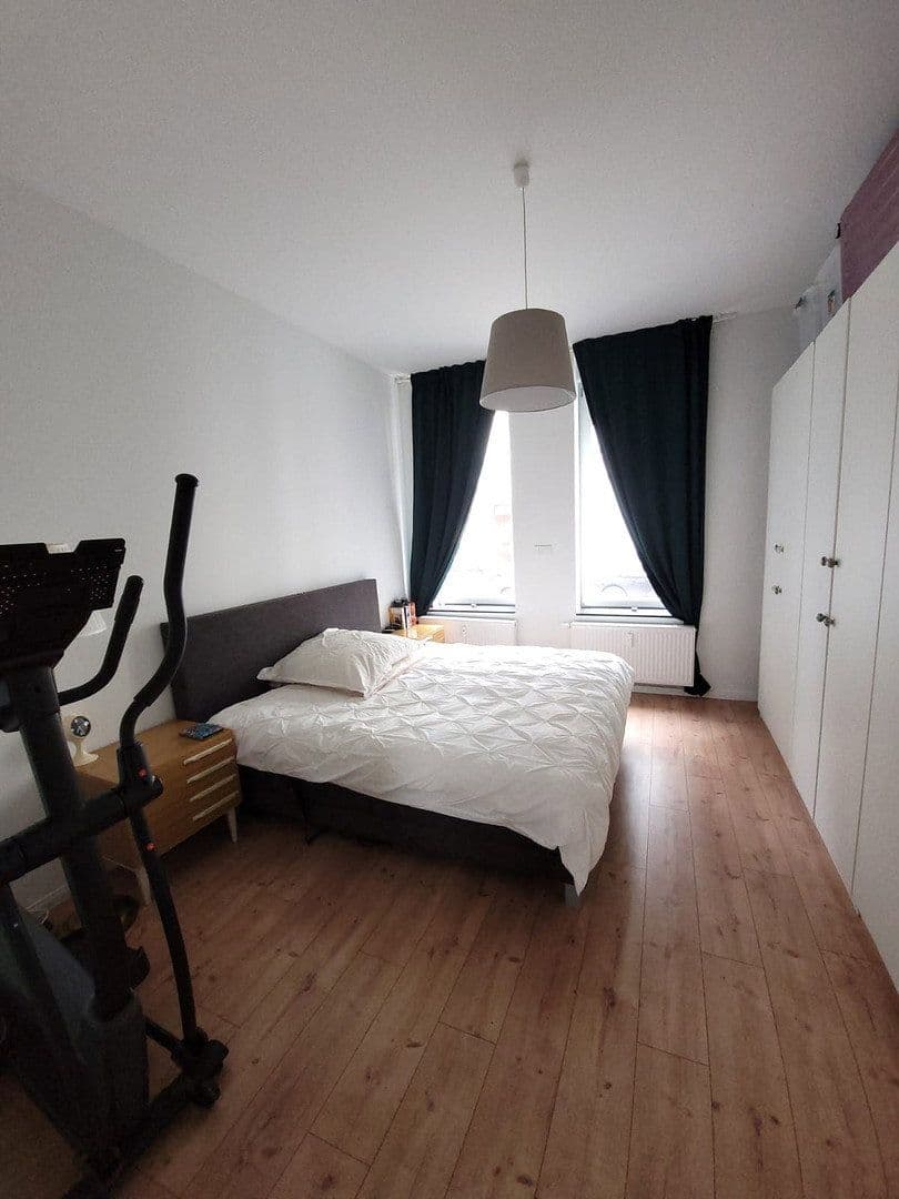 Prenájom bytu 2-izbový 93 m², Wilhelm-Strauß-Straße 88, Mönchengladbach, Severné Porýnie - Westfálsko Prenájom bytu 2-izbový 93 m², Wilhelm-Strauß-Straße 88, Mönchengladbach, Severné Porýnie - Westfálsko