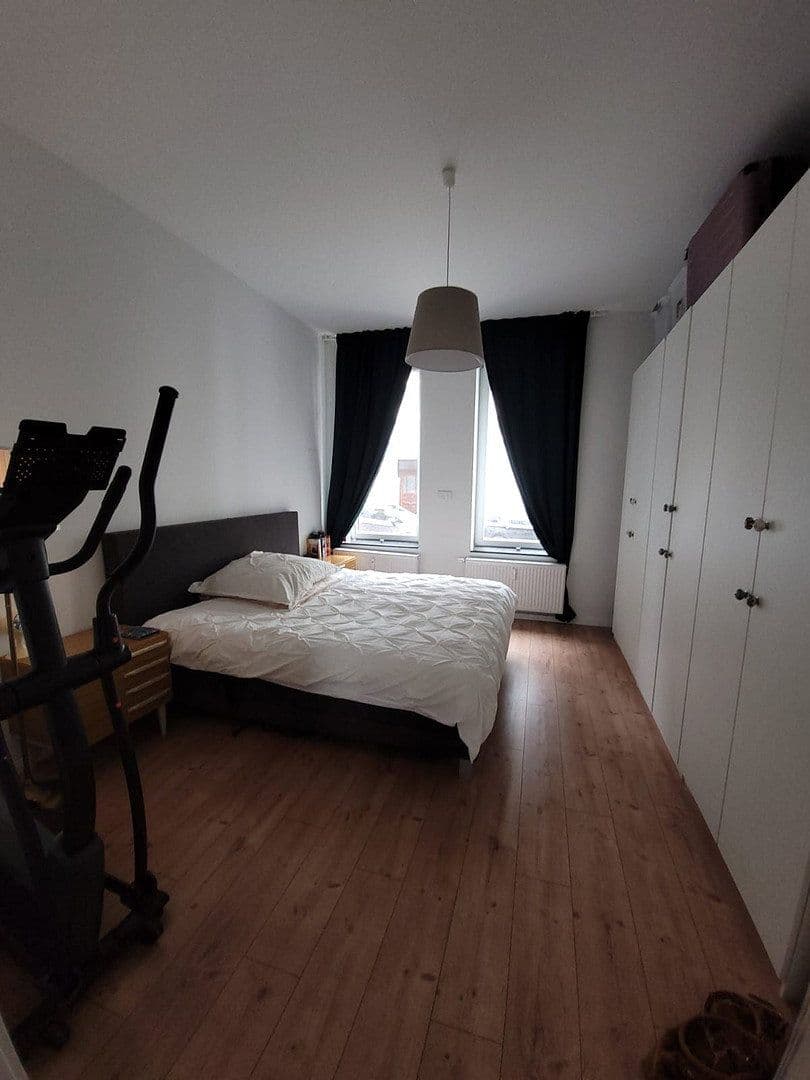 Prenájom bytu 2-izbový 93 m², Wilhelm-Strauß-Straße 88, Mönchengladbach, Severné Porýnie - Westfálsko Prenájom bytu 2-izbový 93 m², Wilhelm-Strauß-Straße 88, Mönchengladbach, Severné Porýnie - Westfálsko