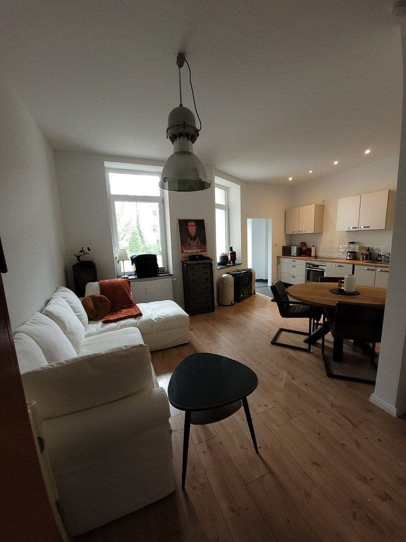 Prenájom bytu 2-izbový 93 m², Wilhelm-Strauß-Straße 88, Mönchengladbach, Severné Porýnie - Westfálsko Prenájom bytu 2-izbový 93 m², Wilhelm-Strauß-Straße 88, Mönchengladbach, Severné Porýnie - Westfálsko