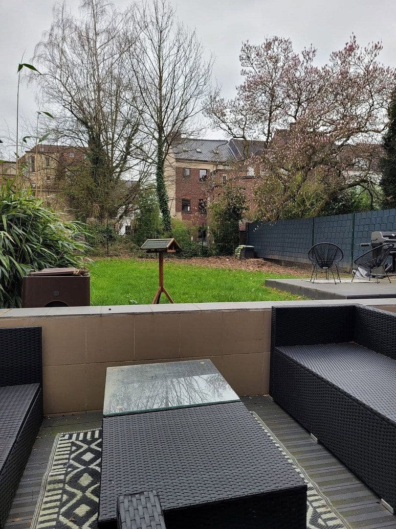 Prenájom bytu 2-izbový 93 m², Wilhelm-Strauß-Straße 88, Mönchengladbach, Severné Porýnie - Westfálsko Prenájom bytu 2-izbový 93 m², Wilhelm-Strauß-Straße 88, Mönchengladbach, Severné Porýnie - Westfálsko