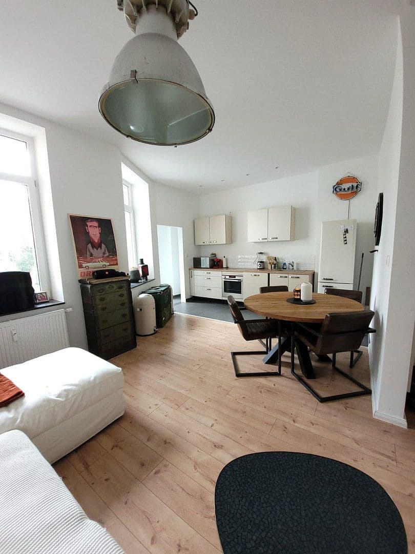 Prenájom bytu 2-izbový 93 m², Wilhelm-Strauß-Straße 88, Mönchengladbach, Severné Porýnie - Westfálsko Prenájom bytu 2-izbový 93 m², Wilhelm-Strauß-Straße 88, Mönchengladbach, Severné Porýnie - Westfálsko