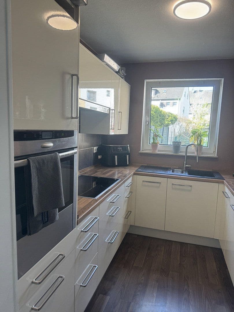 Predaj domu 145 m², pozemek 291 m², Duisburg, Severné Porýnie - Westfálsko Predaj domu 145 m², pozemek 291 m², Duisburg, Severné Porýnie - Westfálsko