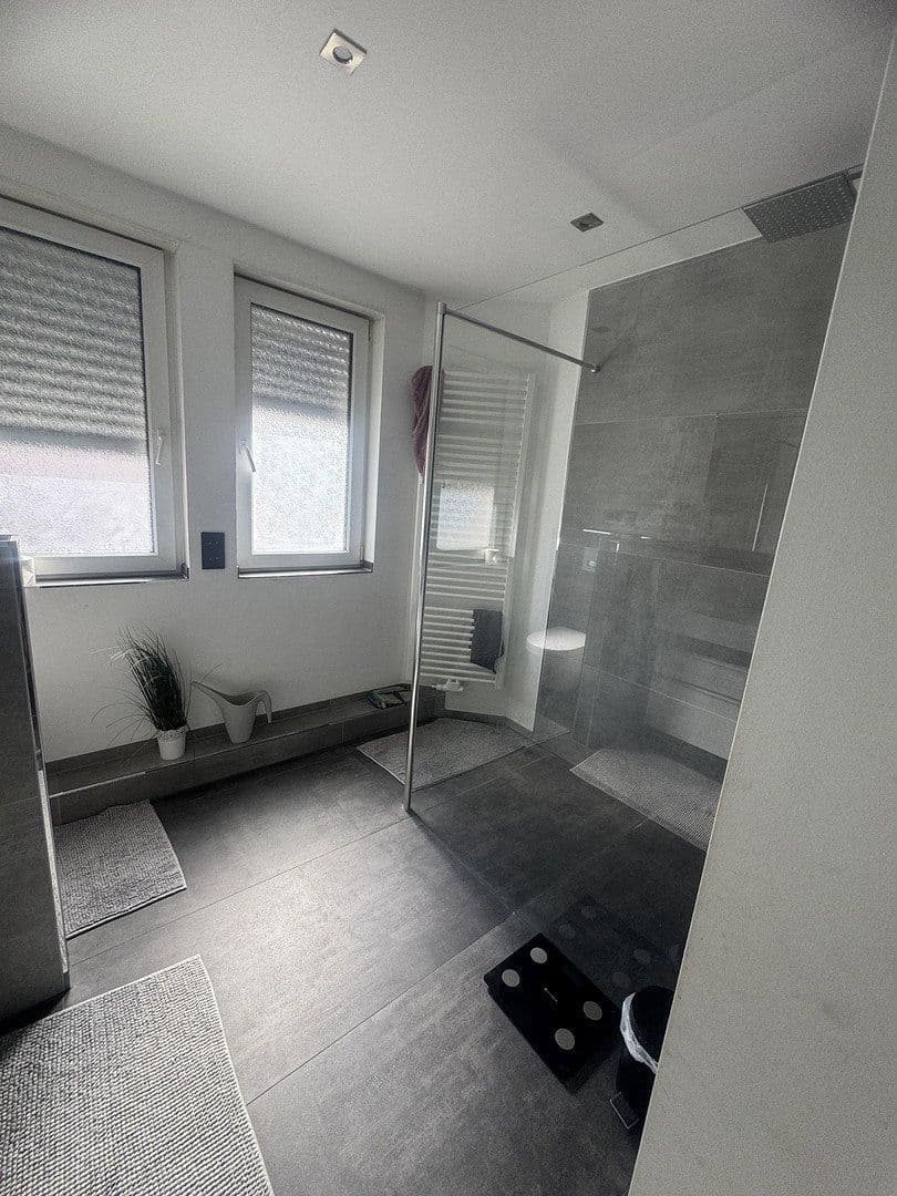 Predaj domu 145 m², pozemek 291 m², Duisburg, Severné Porýnie - Westfálsko Predaj domu 145 m², pozemek 291 m², Duisburg, Severné Porýnie - Westfálsko