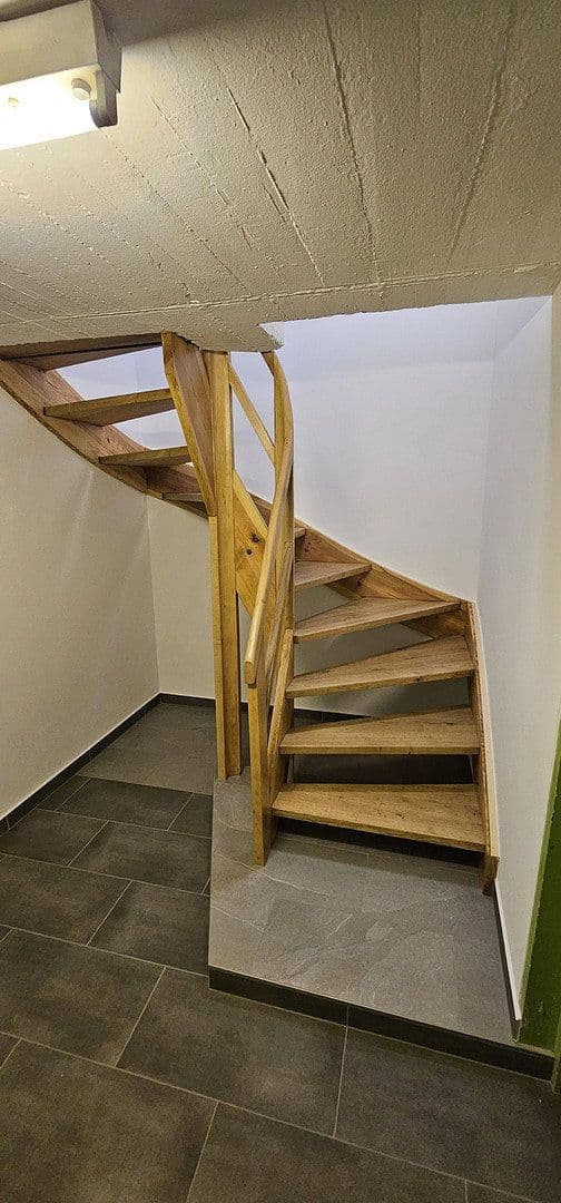 Prenájom domu 85 m², pozemek 254 m², Wiesbaden, Hesensko Prenájom domu 85 m², pozemek 254 m², Wiesbaden, Hesensko