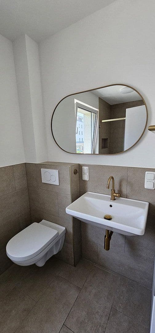 Prenájom domu 85 m², pozemek 254 m², Wiesbaden, Hesensko Prenájom domu 85 m², pozemek 254 m², Wiesbaden, Hesensko