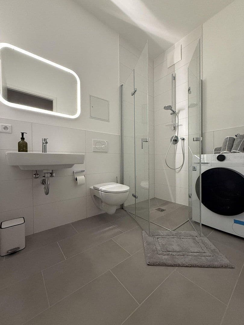 Prenájom bytu 2-izbový 50 m², Berlin, Berlín Prenájom bytu 2-izbový 50 m², Berlin, Berlín