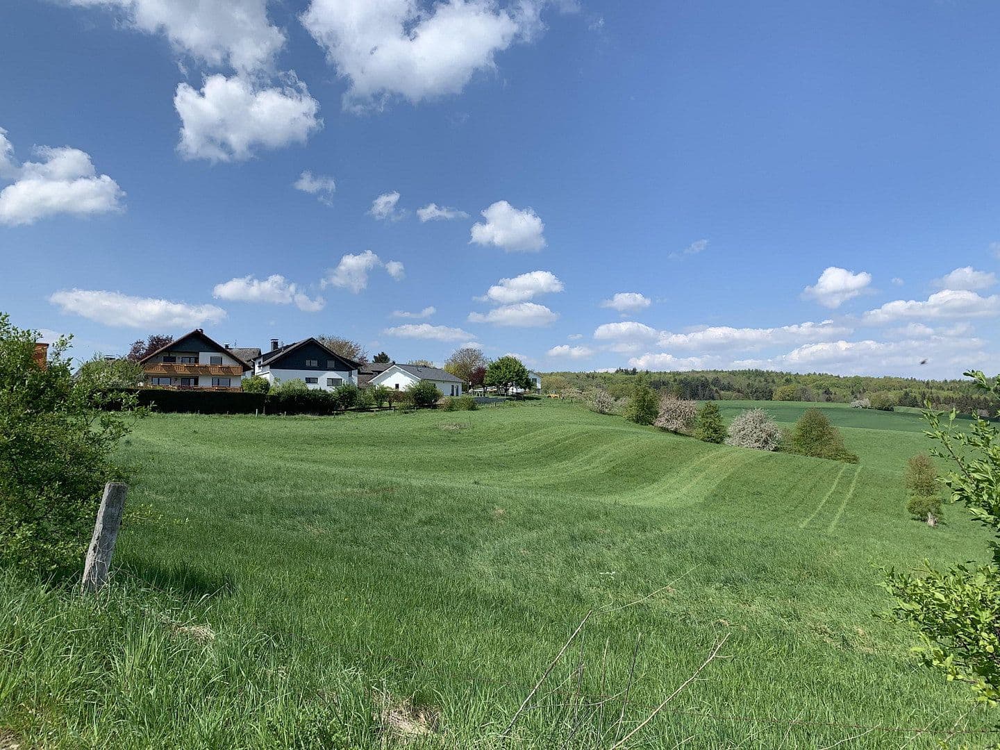 Prenájom bytu 3-izbový 75 m², Darmstadt, Hesensko Prenájom bytu 3-izbový 75 m², Darmstadt, Hesensko