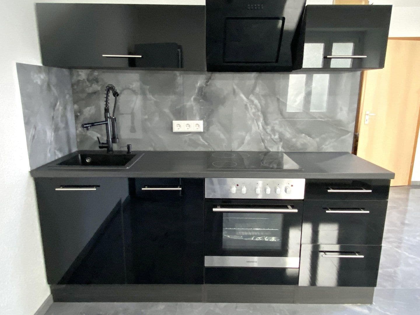 Prenájom bytu 1-izbový 32 m², Steinatalstr, Waldshut-Tiengen, Bádensko-Wurttembersko Prenájom bytu 1-izbový 32 m², Steinatalstr, Waldshut-Tiengen, Bádensko-Wurttembersko