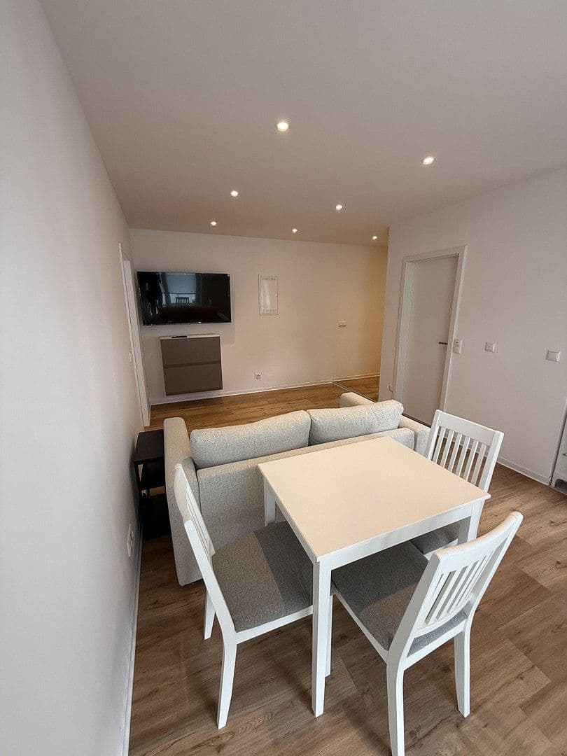 Prenájom bytu 2-izbový 48 m², Fäustlestraße 2, München, Bavorsko Prenájom bytu 2-izbový 48 m², Fäustlestraße 2, München, Bavorsko