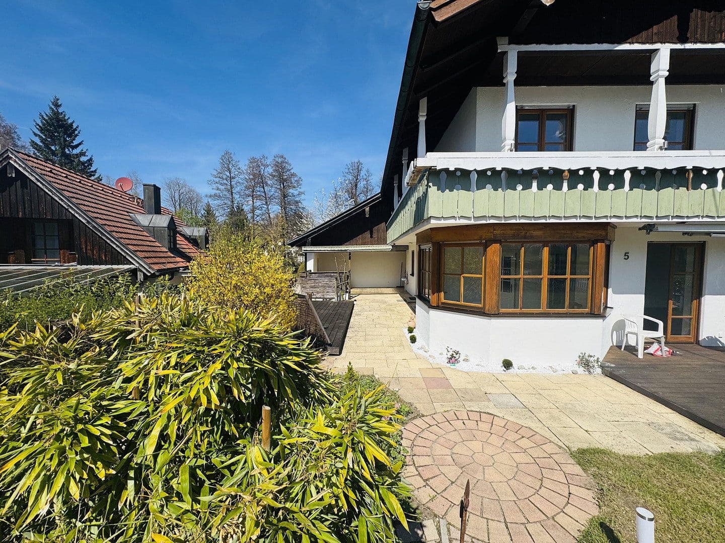 Prenájom domu 250 m², pozemek 908 m², Münsing, Bavorsko Prenájom domu 250 m², pozemek 908 m², Münsing, Bavorsko