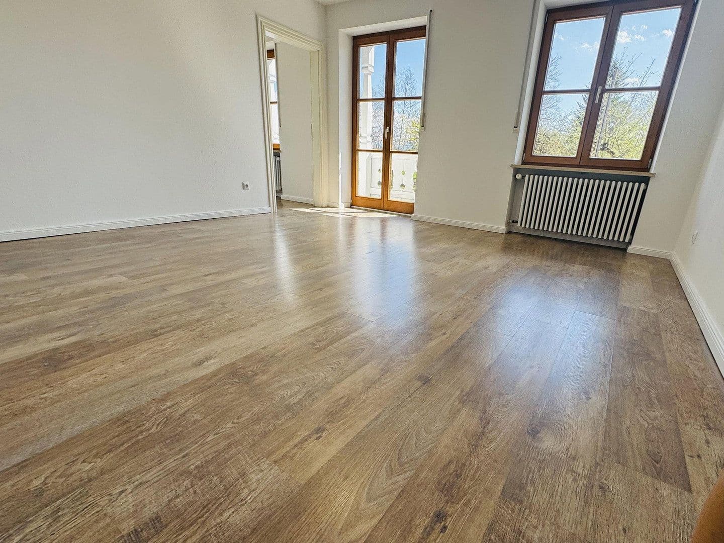 Prenájom domu 250 m², pozemek 908 m², Münsing, Bavorsko Prenájom domu 250 m², pozemek 908 m², Münsing, Bavorsko