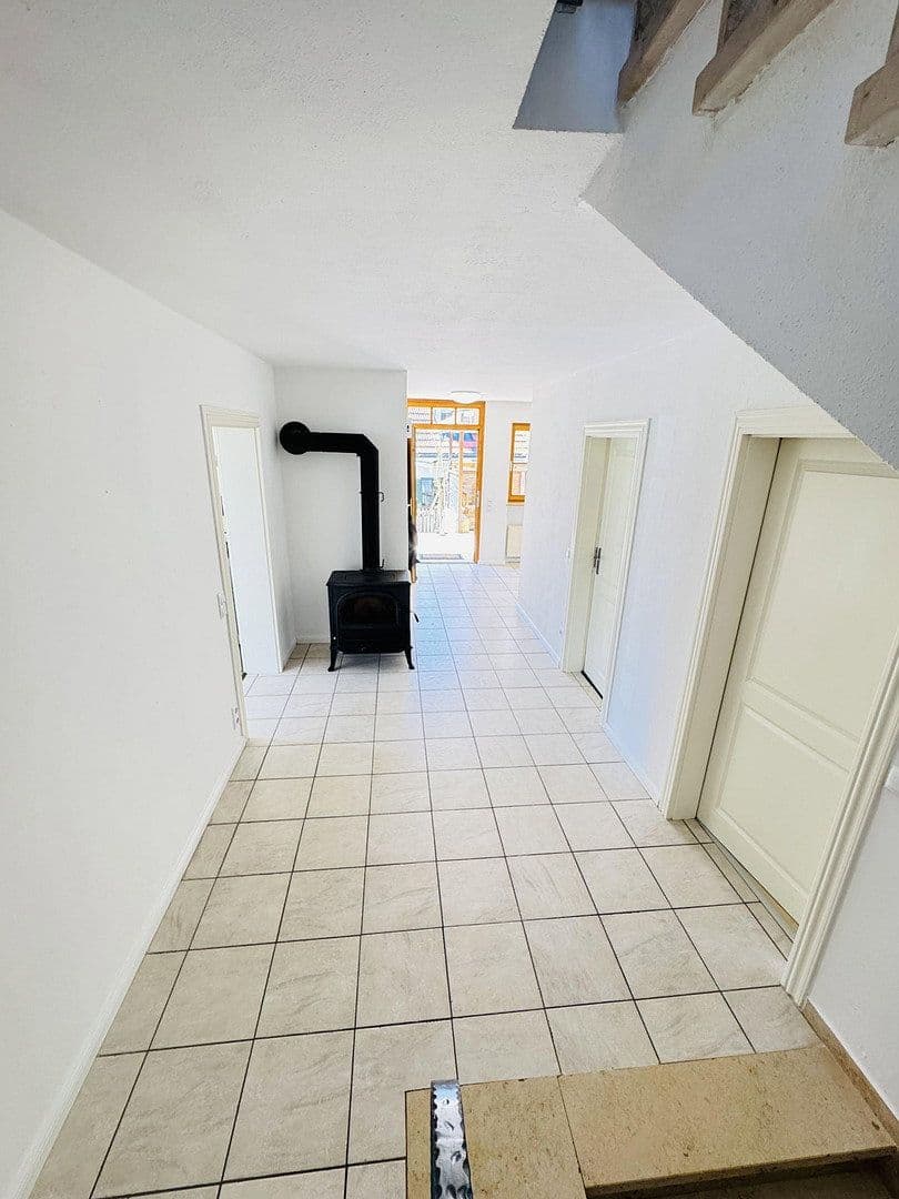 Prenájom domu 250 m², pozemek 908 m², Münsing, Bavorsko Prenájom domu 250 m², pozemek 908 m², Münsing, Bavorsko