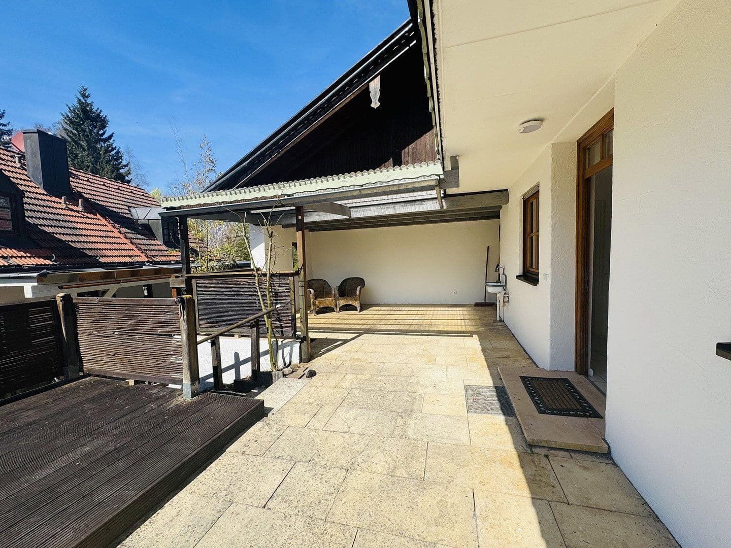 Prenájom domu 250 m², pozemek 908 m², Münsing, Bavorsko Prenájom domu 250 m², pozemek 908 m², Münsing, Bavorsko