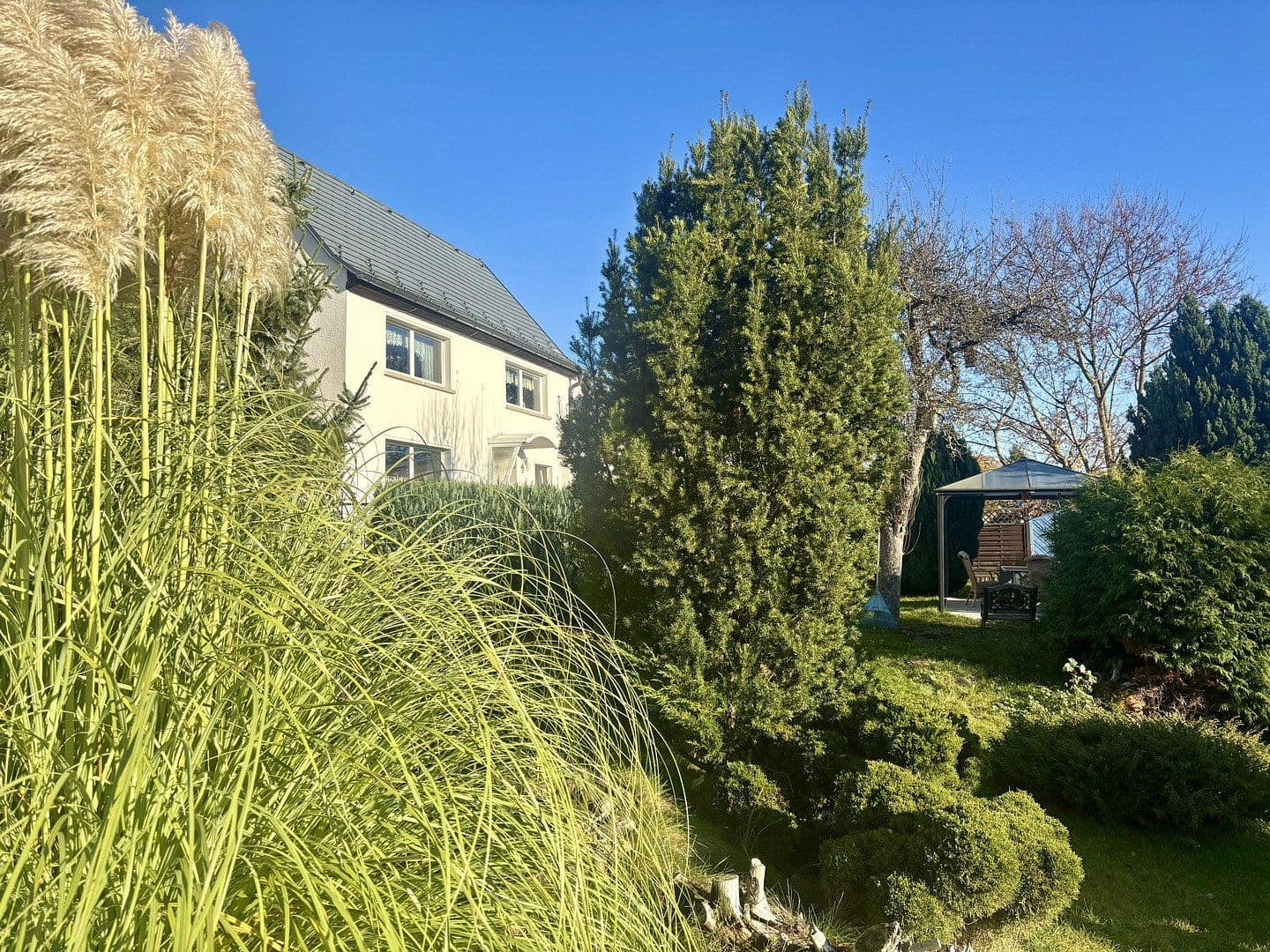 Predaj domu 115 m², pozemek 1.100 m², Seumestraße 40, Grimma, Sasko Predaj domu 115 m², pozemek 1.100 m², Seumestraße 40, Grimma, Sasko
