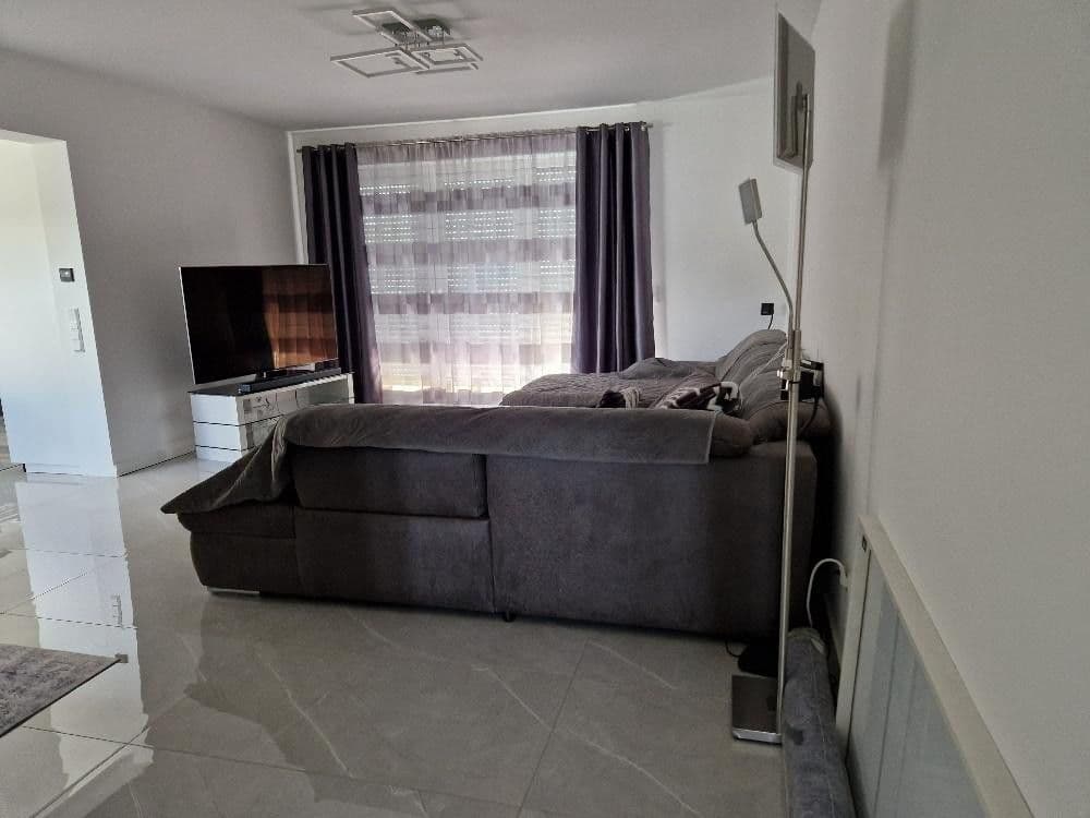 Prenájom domu 140 m², pozemek 150 m², Sängertshöhe, Nümbrecht, Severné Porýnie - Westfálsko Prenájom domu 140 m², pozemek 150 m², Sängertshöhe, Nümbrecht, Severné Porýnie - Westfálsko