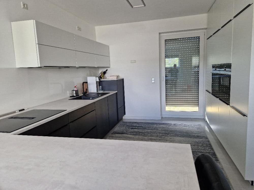 Prenájom domu 140 m², pozemek 150 m², Sängertshöhe, Nümbrecht, Severné Porýnie - Westfálsko Prenájom domu 140 m², pozemek 150 m², Sängertshöhe, Nümbrecht, Severné Porýnie - Westfálsko