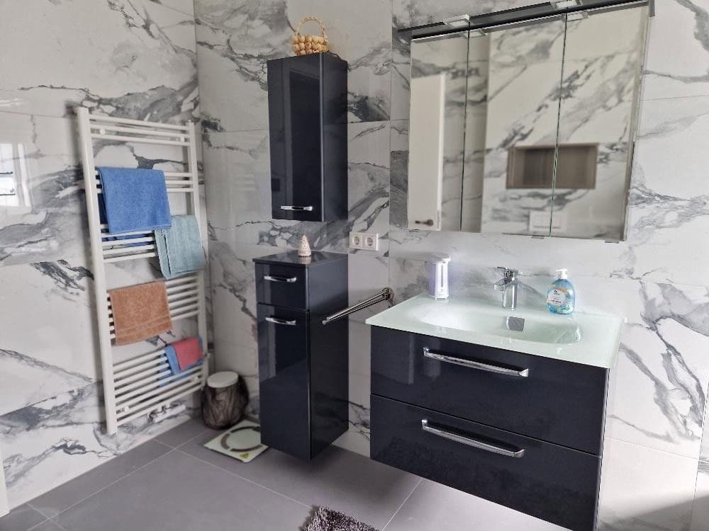 Prenájom domu 140 m², pozemek 150 m², Sängertshöhe, Nümbrecht, Severné Porýnie - Westfálsko Prenájom domu 140 m², pozemek 150 m², Sängertshöhe, Nümbrecht, Severné Porýnie - Westfálsko