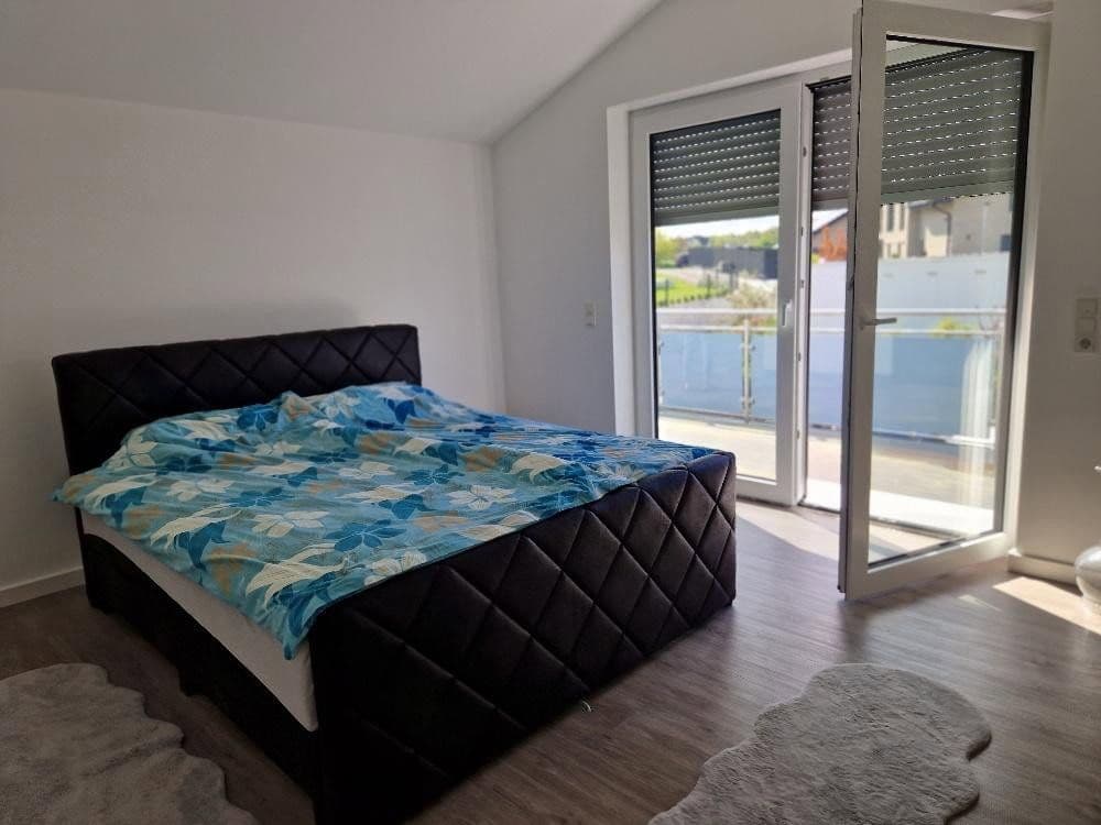 Prenájom domu 140 m², pozemek 150 m², Sängertshöhe, Nümbrecht, Severné Porýnie - Westfálsko Prenájom domu 140 m², pozemek 150 m², Sängertshöhe, Nümbrecht, Severné Porýnie - Westfálsko