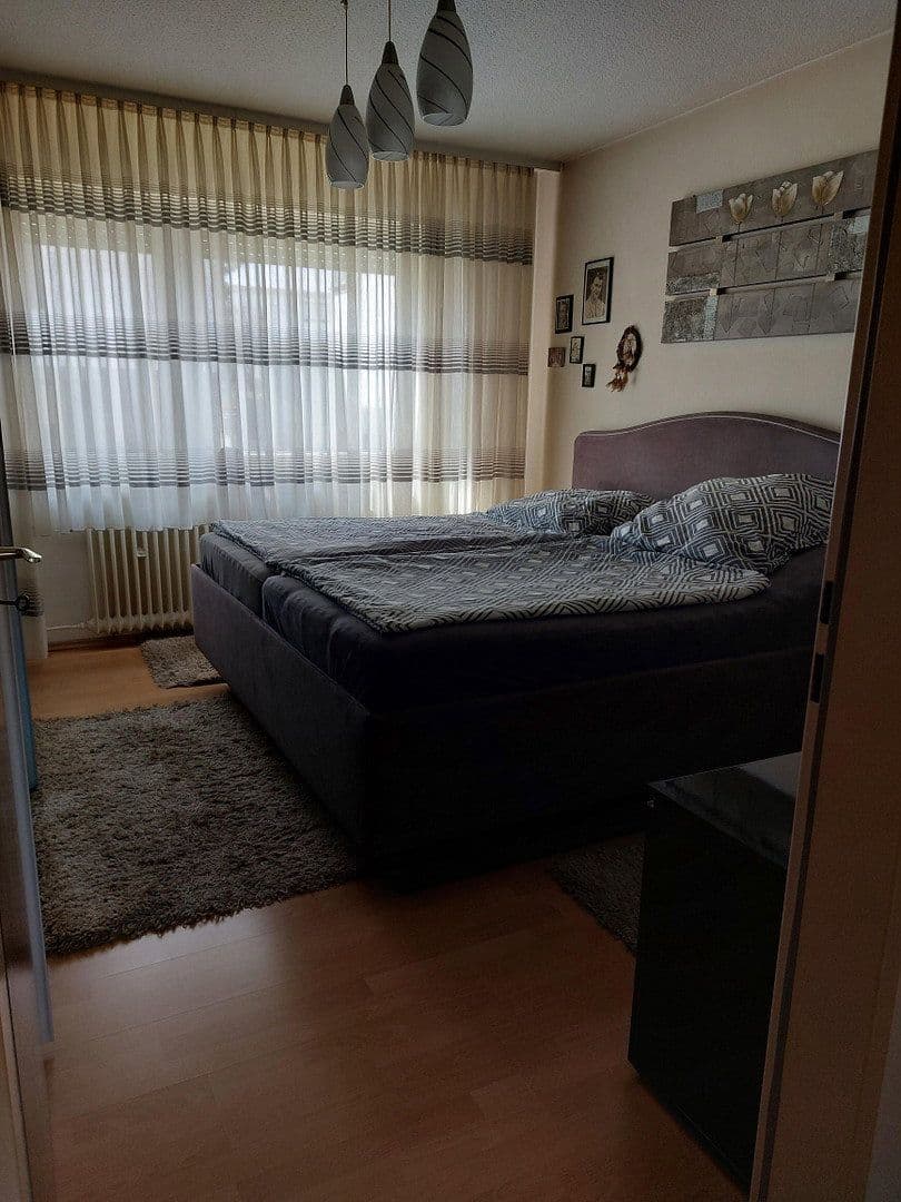 Prenájom bytu 2-izbový 54 m², Offenbach, Hesensko Prenájom bytu 2-izbový 54 m², Offenbach, Hesensko