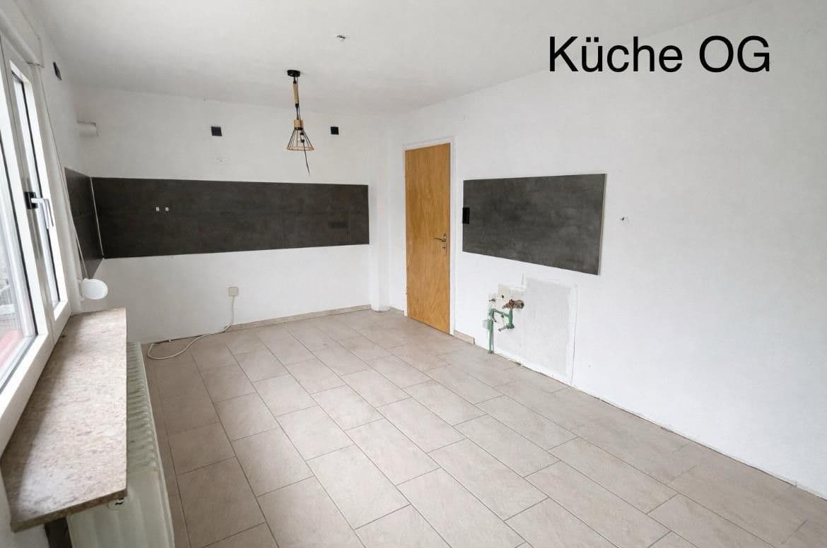 Predaj domu 140 m², pozemek 690 m², Ingelheim am Rhein, Porýnie-Falcko Predaj domu 140 m², pozemek 690 m², Ingelheim am Rhein, Porýnie-Falcko