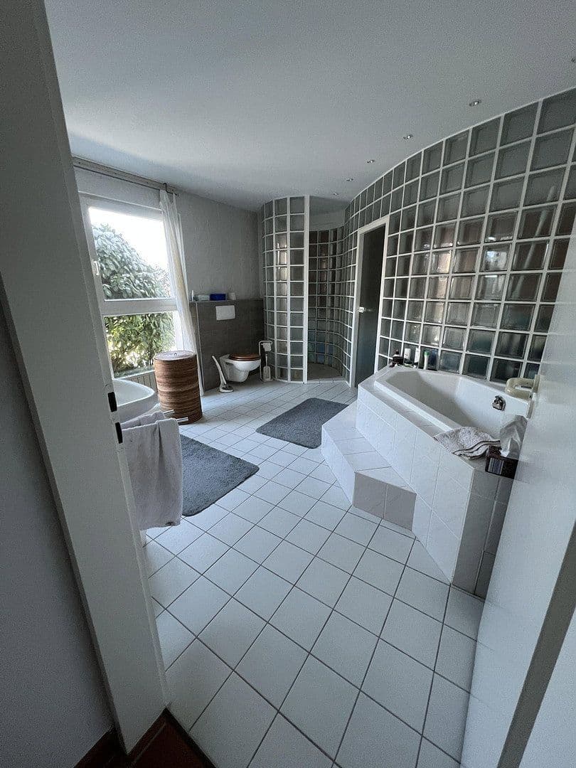 Predaj domu 264 m², pozemek 796 m², Schorndorf, Bádensko-Wurttembersko Predaj domu 264 m², pozemek 796 m², Schorndorf, Bádensko-Wurttembersko