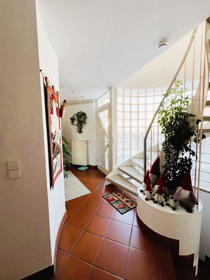 Predaj domu 264 m², pozemek 796 m², Schorndorf, Bádensko-Wurttembersko Predaj domu 264 m², pozemek 796 m², Schorndorf, Bádensko-Wurttembersko