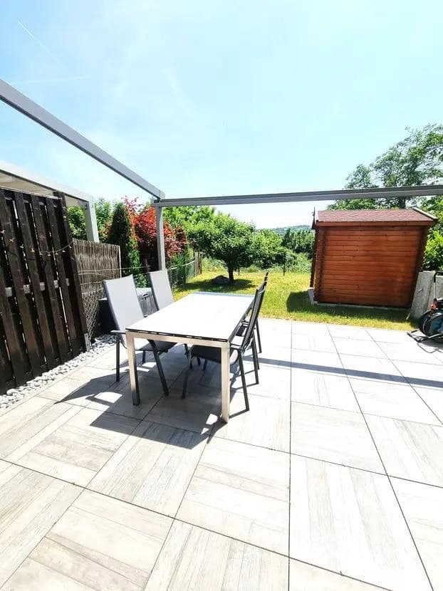 Predaj domu 110 m², pozemek 178 m², Schelmenäckerweg 16, Stuttgart, Bádensko-Wurttembersko Predaj domu 110 m², pozemek 178 m², Schelmenäckerweg 16, Stuttgart, Bádensko-Wurttembersko