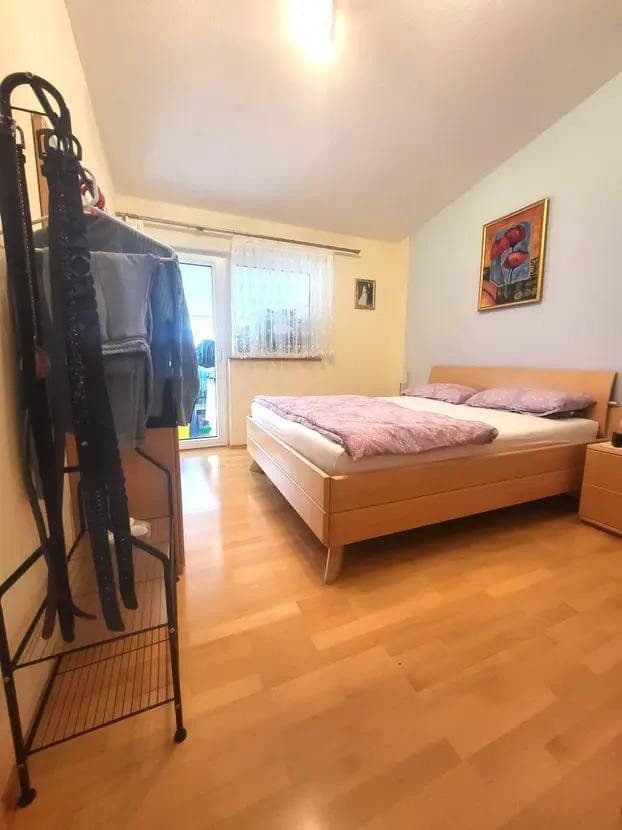 Predaj domu 110 m², pozemek 178 m², Schelmenäckerweg 16, Stuttgart, Bádensko-Wurttembersko Predaj domu 110 m², pozemek 178 m², Schelmenäckerweg 16, Stuttgart, Bádensko-Wurttembersko