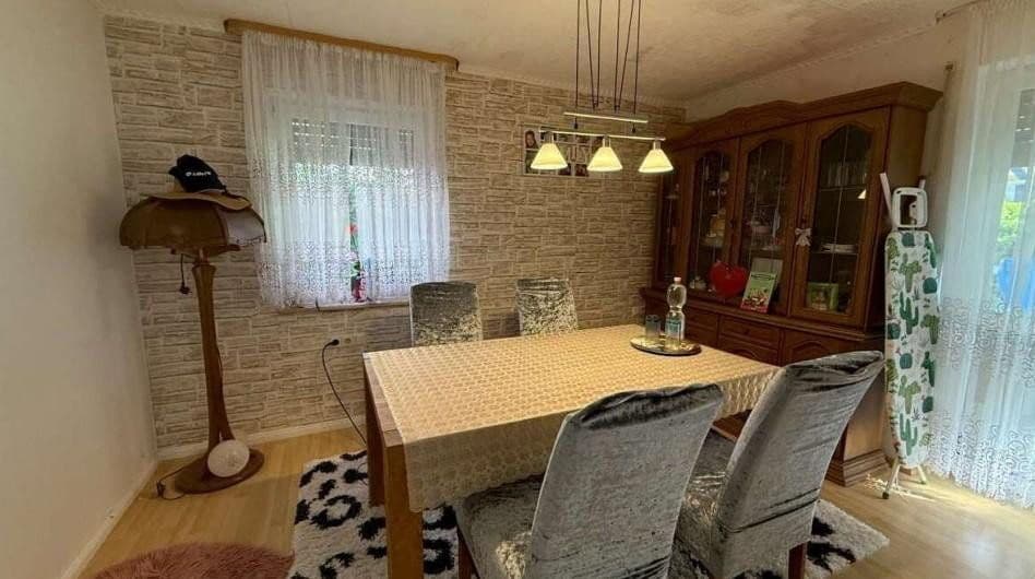 Prenájom bytu 2-izbový 55 m², Haller Str 77, Rosengarten, Bádensko-Wurttembersko Prenájom bytu 2-izbový 55 m², Haller Str 77, Rosengarten, Bádensko-Wurttembersko