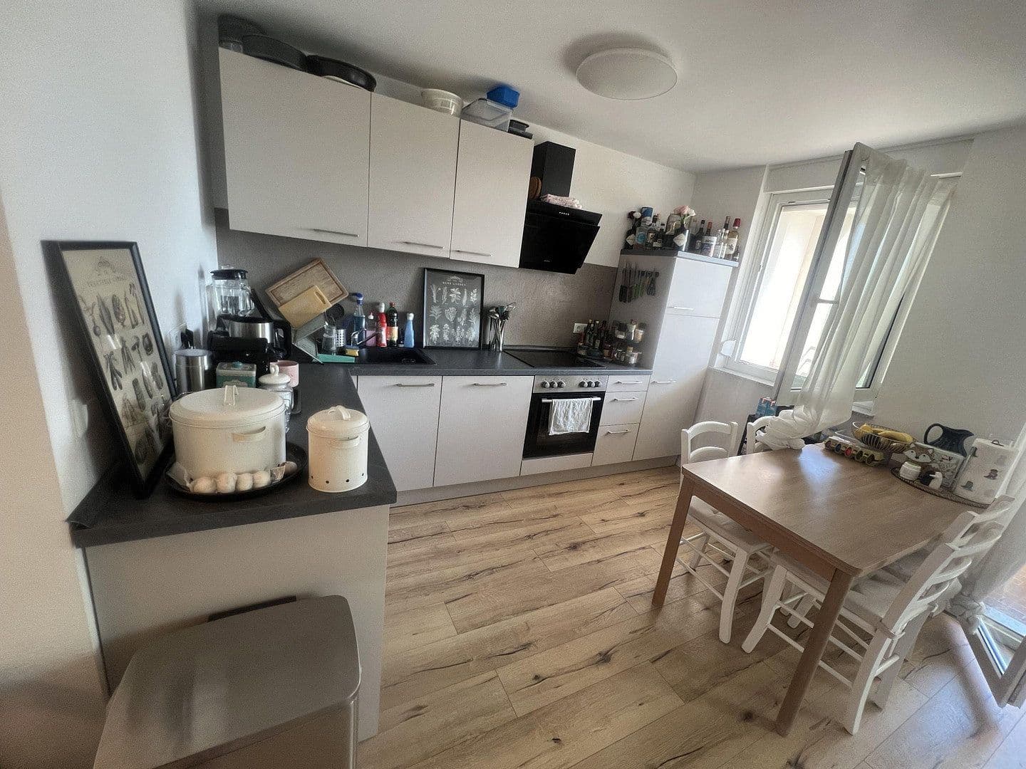 Prenájom bytu 2-izbový 57 m², Kasernenstraße 79, Radolfzell am Bodensee, Bádensko-Wurttembersko Prenájom bytu 2-izbový 57 m², Kasernenstraße 79, Radolfzell am Bodensee, Bádensko-Wurttembersko