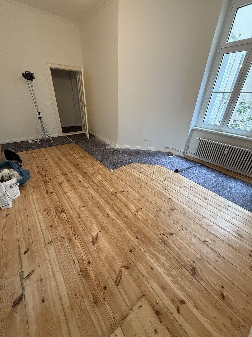 Prenájom bytu 3-izbový 95 m², Ringbahnstraße, Berlin, Berlín Prenájom bytu 3-izbový 95 m², Ringbahnstraße, Berlin, Berlín