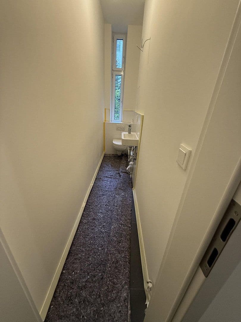 Prenájom bytu 3-izbový 95 m², Ringbahnstraße, Berlin, Berlín Prenájom bytu 3-izbový 95 m², Ringbahnstraße, Berlin, Berlín